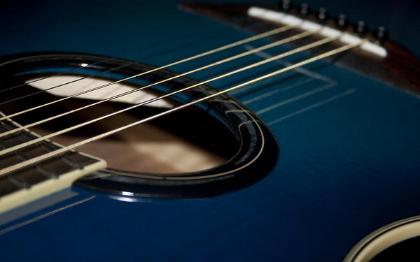 true-blue-acoustic-guitar-kathy-clark_600.jpg