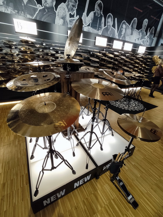Eqilibrium es Polyphonic 550x