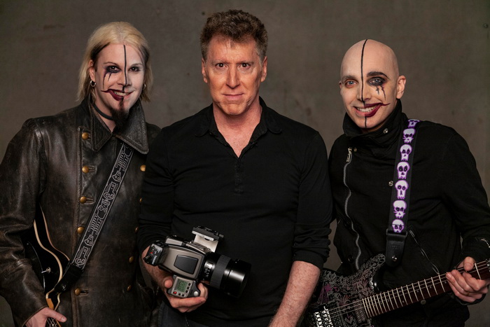 John 5Larry DiMarzio Joe Satriani 700x