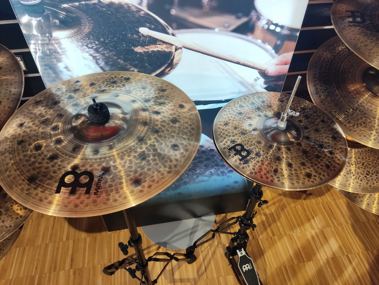 Pure Alloy Custom Hammered Extra Thin Hihat Crash 750x