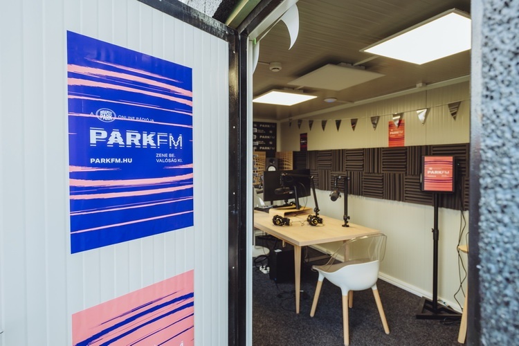 Park FM studio 1 kredit Rosta Mark 750x