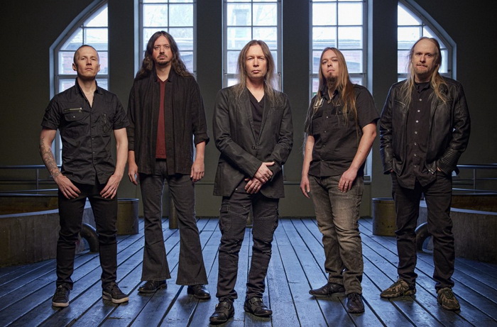 stratovarius 700x