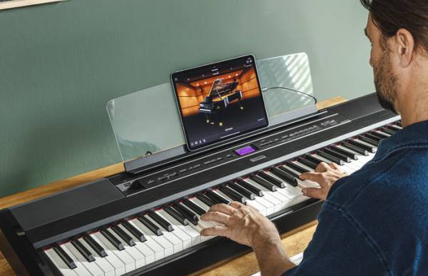 Yamaha P-525 digitális zongora, a hordozható P sorozat új zászlóshajója